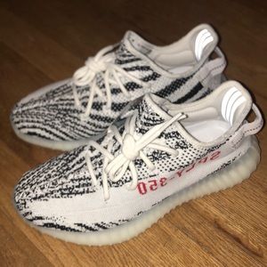 Yeezy boost 350 V2